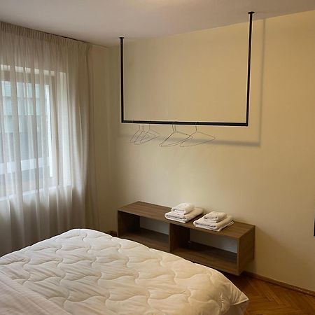 Cozy Apartment, In The Center Of Тирана Екстер'єр фото